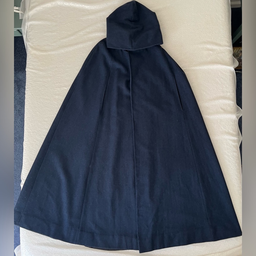 Vintage Long Dark Blue Wool Hooded Cape Cloak - cosplay Victorian or hobbit - Picture 6 of 17